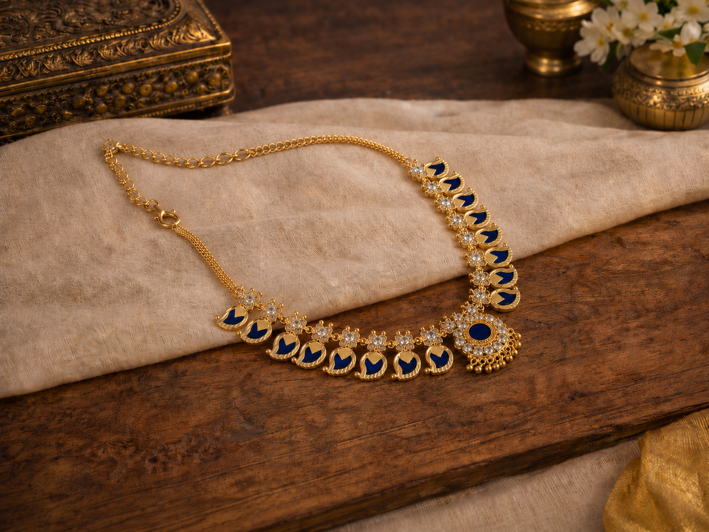 Elegant Blue Manga Palakka Necklace