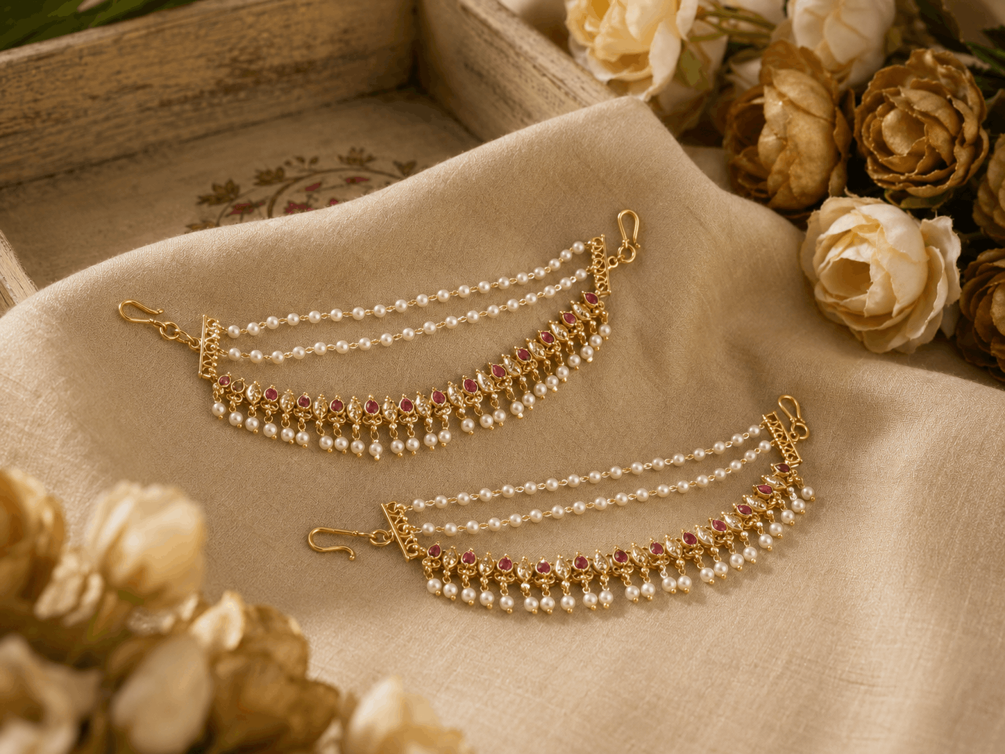 Elegant Pearl Layered Chainlet