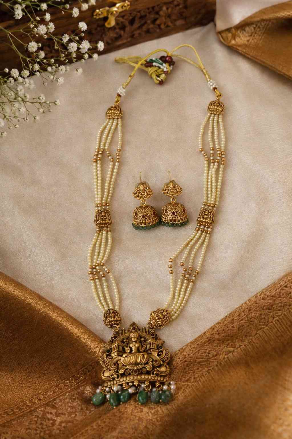 Pearl Lakshmi Haram